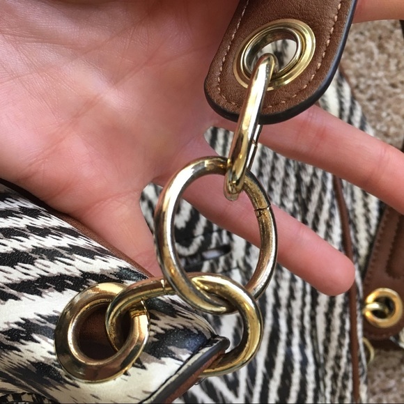 LIZ CLAIBORNE Women’s Black White and Tan Purse - Picture 3 of 11